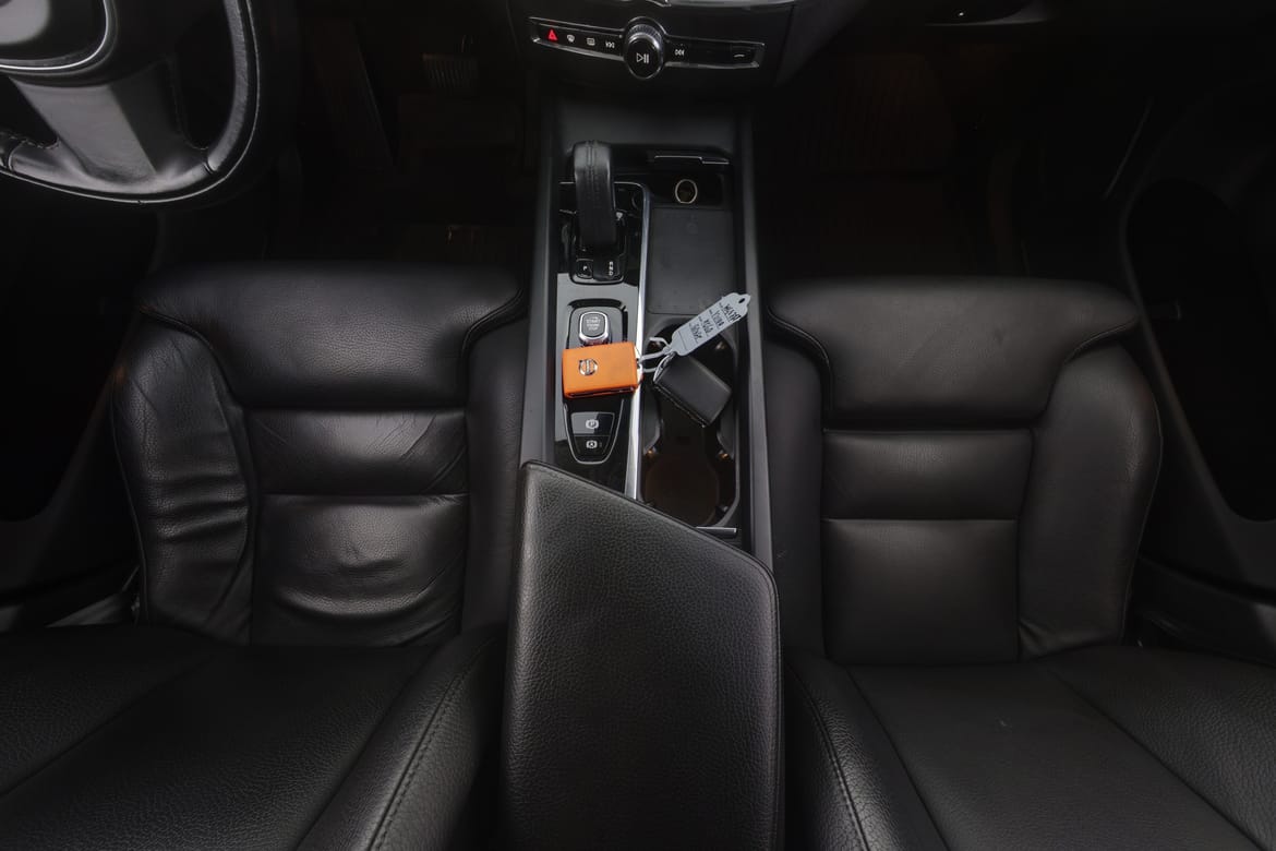 Volvo XC60 2021 - miniatyr 18