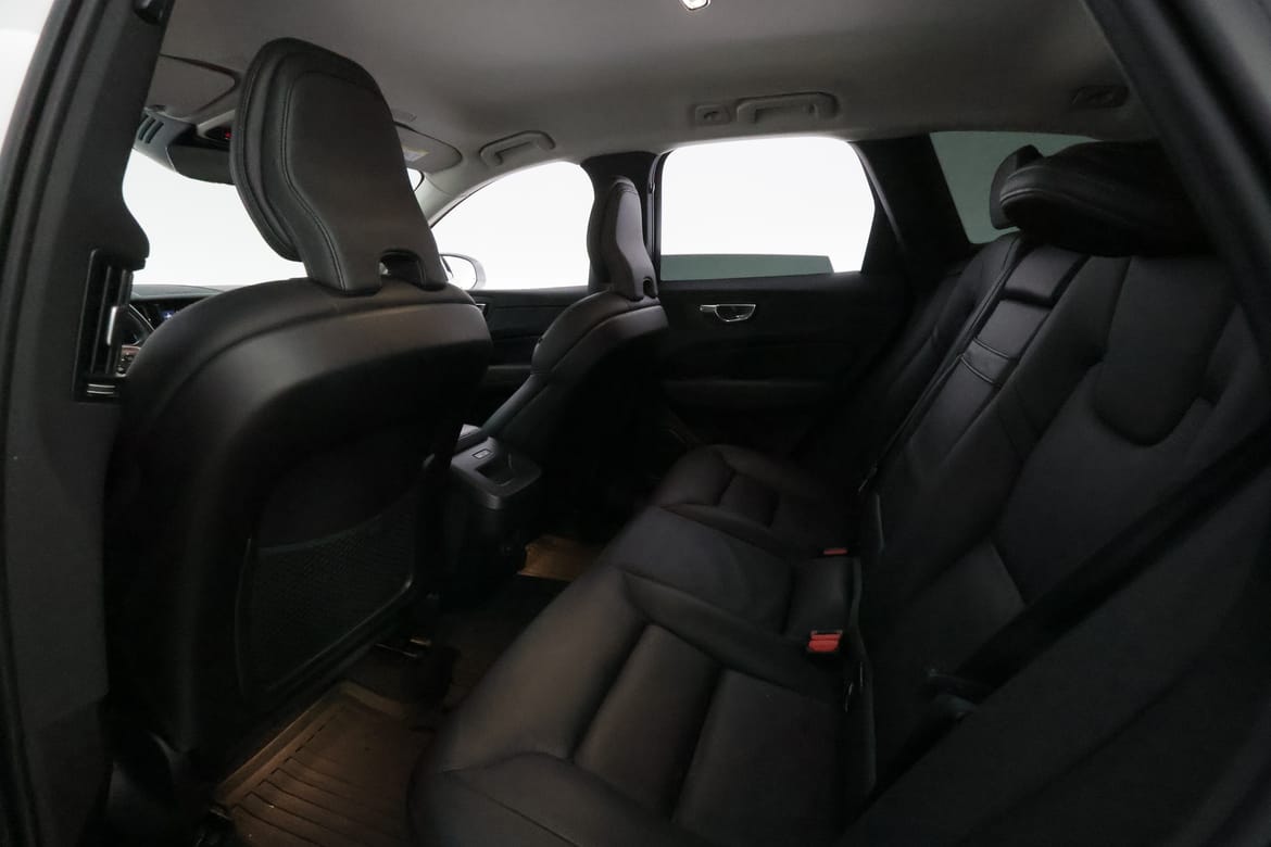 Volvo XC60 2021 - miniatyr 19