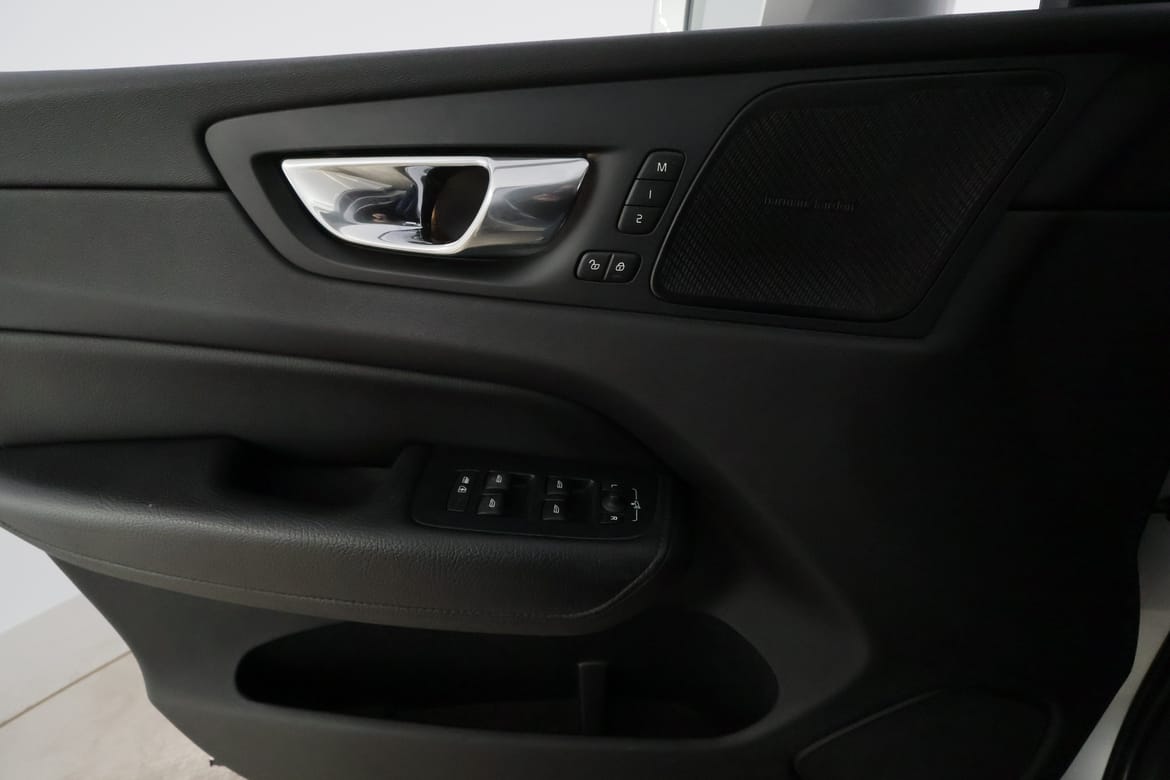 Volvo XC60 2021 - miniatyr 30