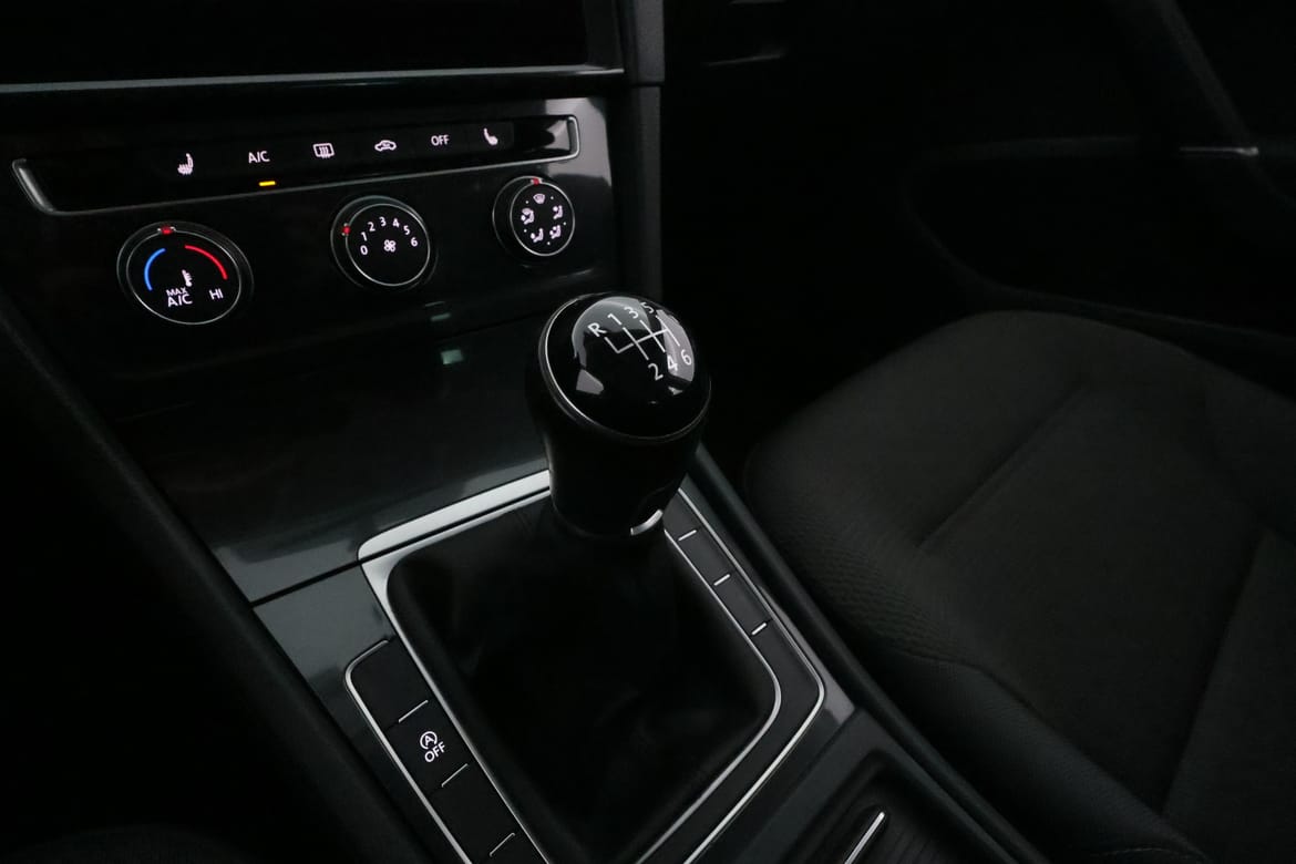Volkswagen Golf 2018 - miniatyr 21