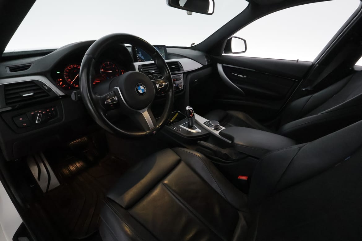 BMW 3-serie 2019 - miniatyr 12