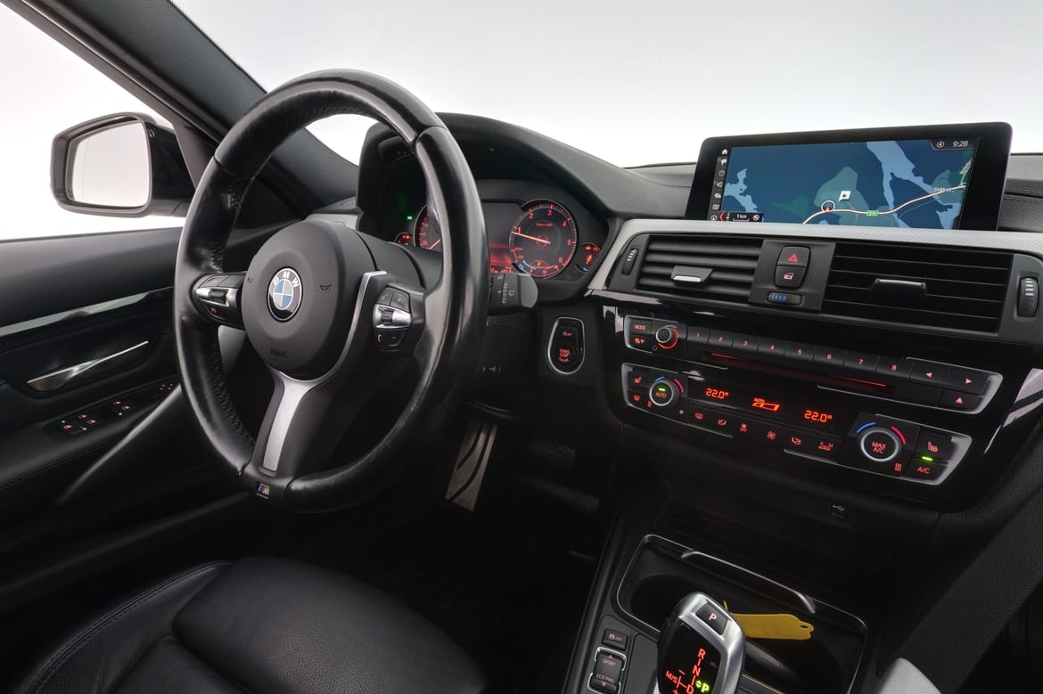 BMW 3-serie 2019 - miniatyr 14