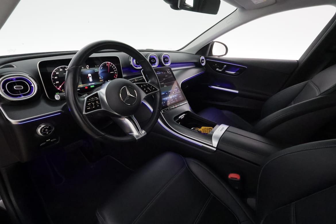 Mercedes-Benz C-Klass 2023 - miniatyr 12