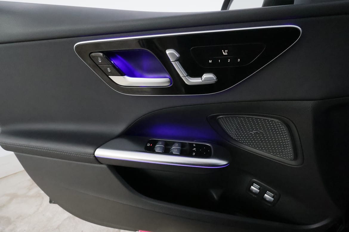 Mercedes-Benz C-Klass 2023 - miniatyr 28