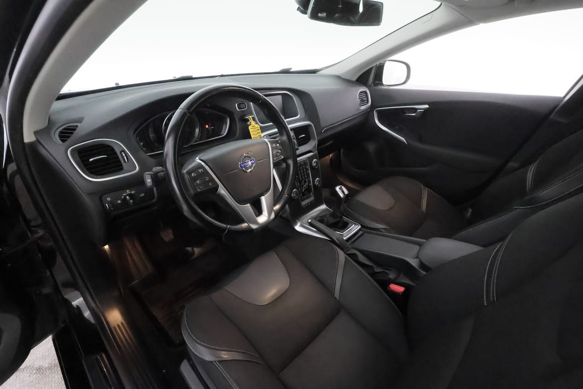Volvo V40 2015 - miniatyr 11