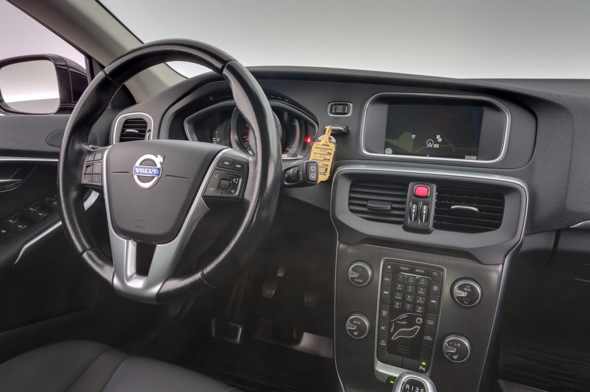 Volvo V40 2015 - miniatyr 13