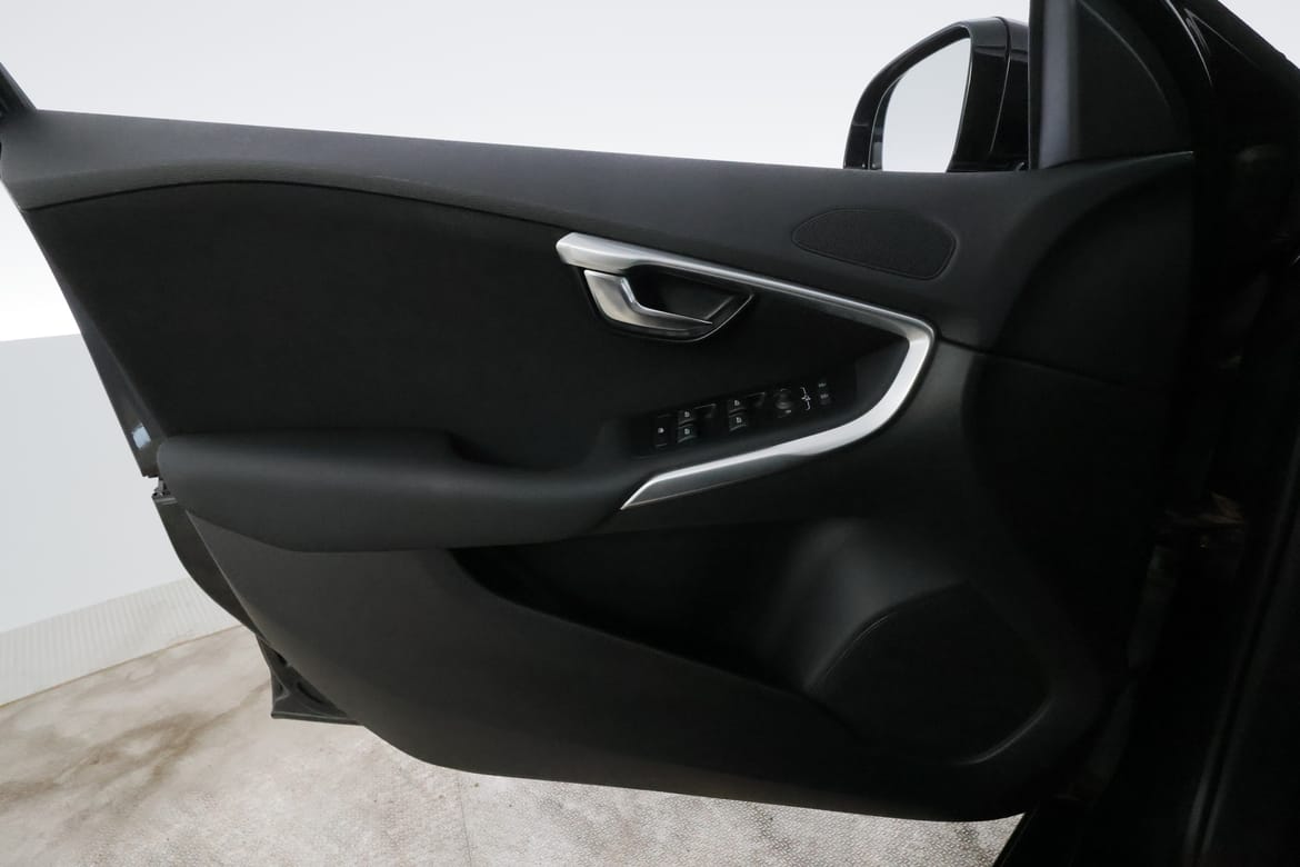 Volvo V40 2015 - miniatyr 23