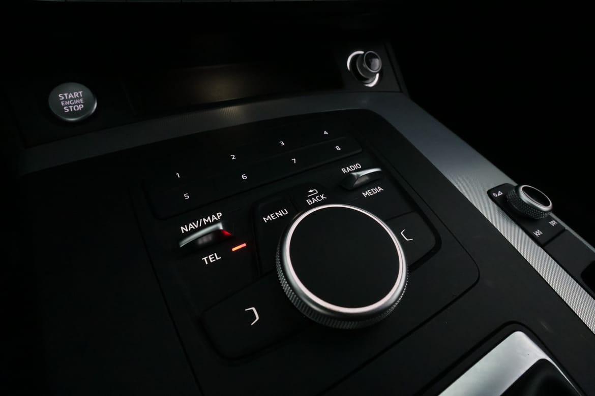 Audi Q5 2018 - miniatyr 22