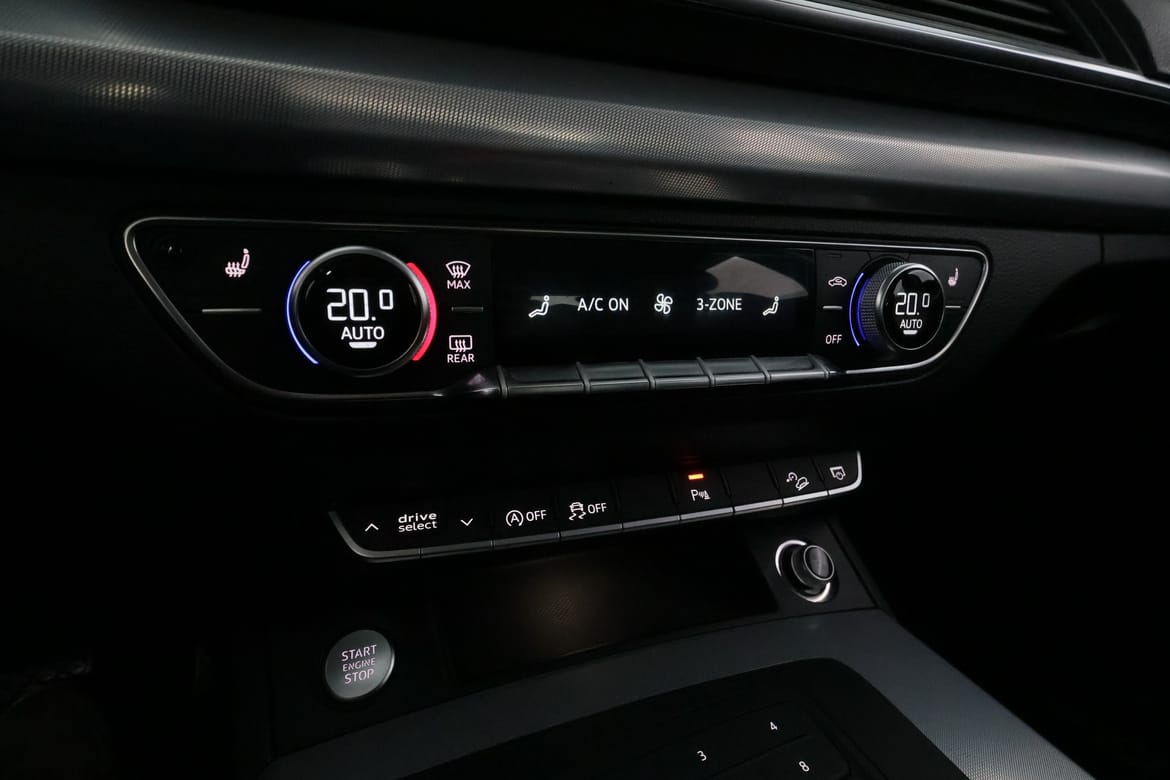 Audi Q5 2018 - miniatyr 23