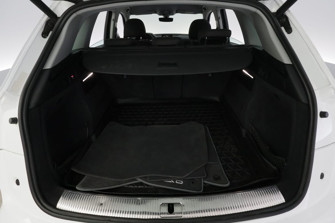 Audi Q5 2018 - miniatyr 8