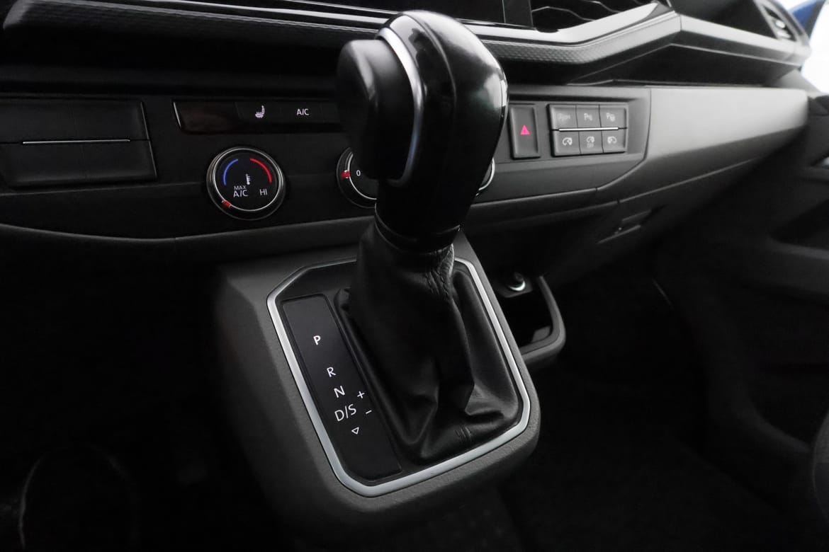 Volkswagen Transporter 2020 - miniatyr 16