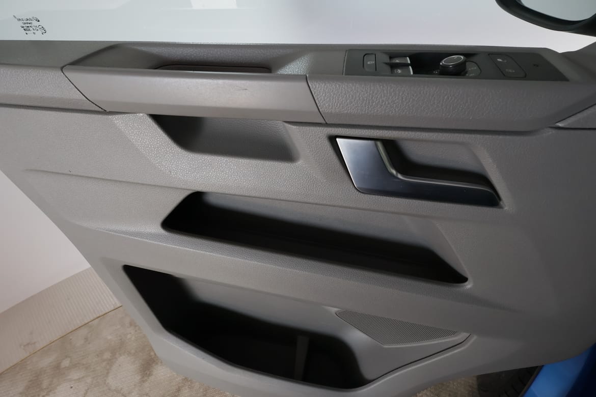 Volkswagen Transporter 2020 - miniatyr 27