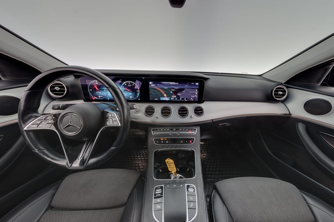Mercedes-Benz E-Klass 2021 - miniatyr 14