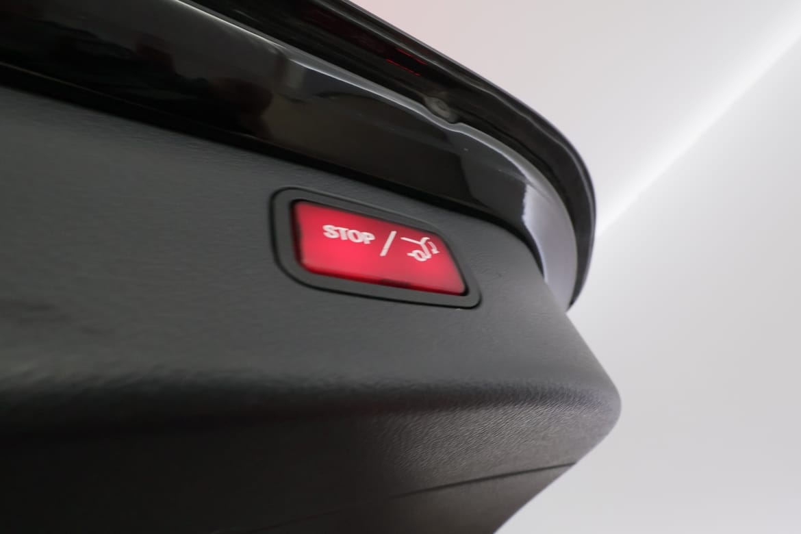 Mercedes-Benz C-Klass 2023 - miniatyr 10
