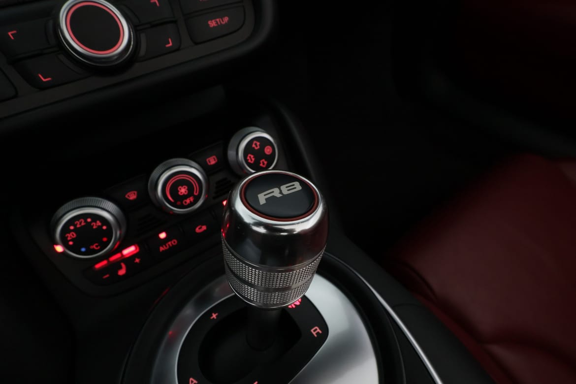 Audi R8 2012 - miniatyr 14