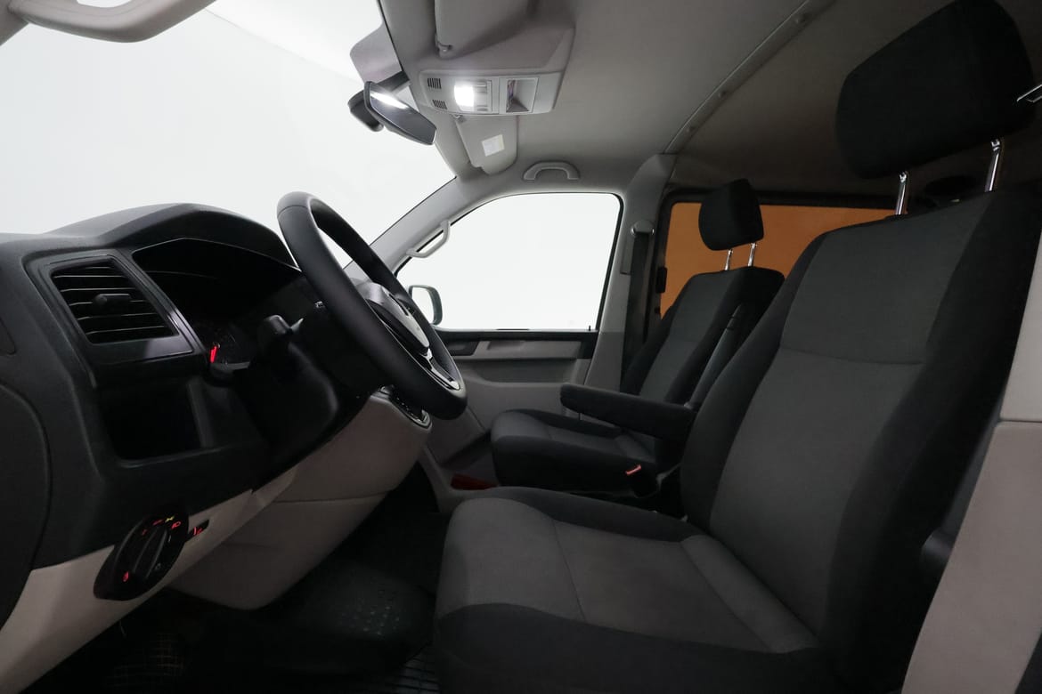 Volkswagen Transporter 2017 - miniatyr 8