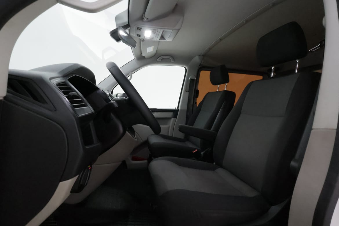 Volkswagen Transporter 2017 - miniatyr 9