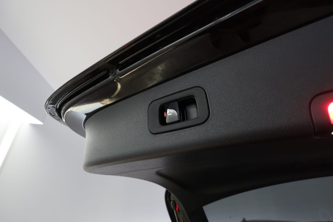 Mercedes-Benz E-Klass 2026 - miniatyr 9