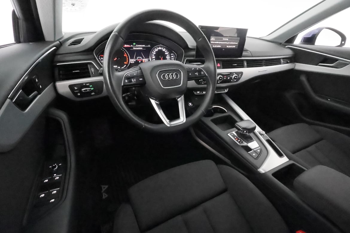 Audi A4 2023 - miniatyr 13