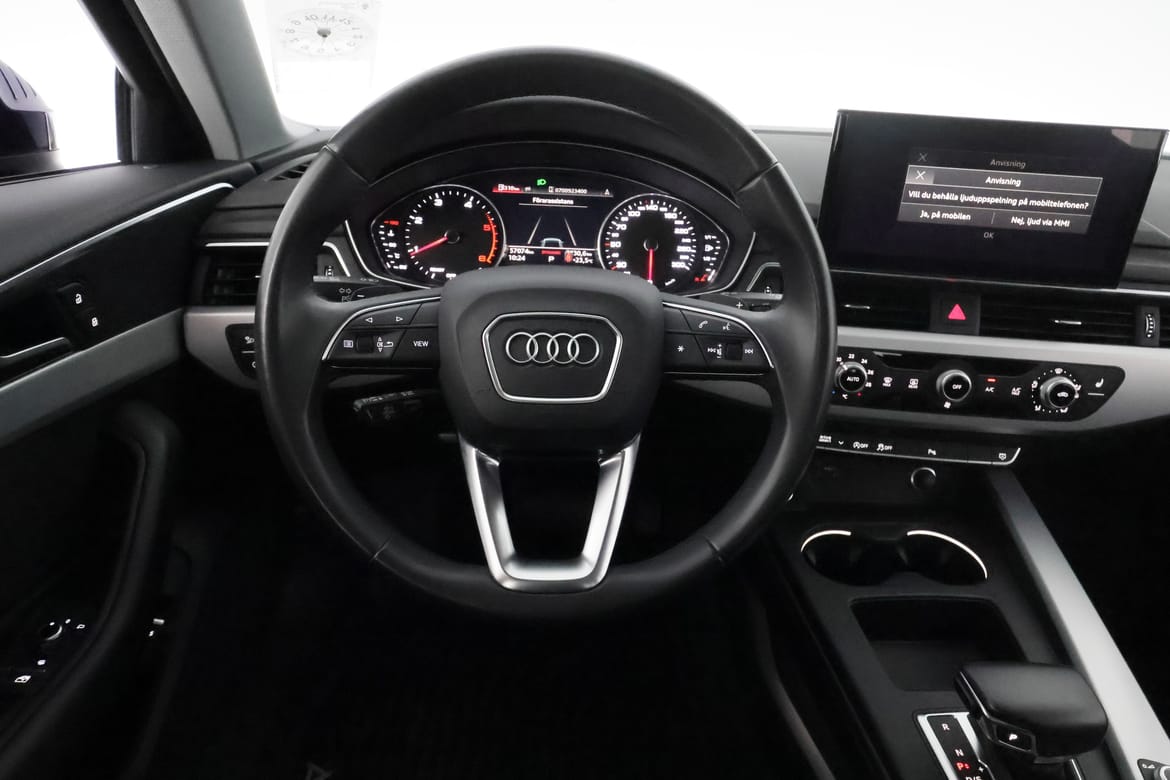 Audi A4 2023 - miniatyr 16