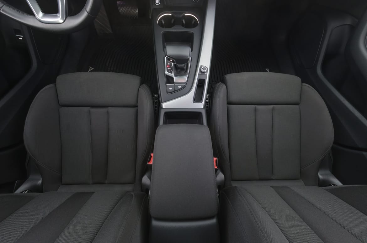 Audi A4 2023 - miniatyr 20