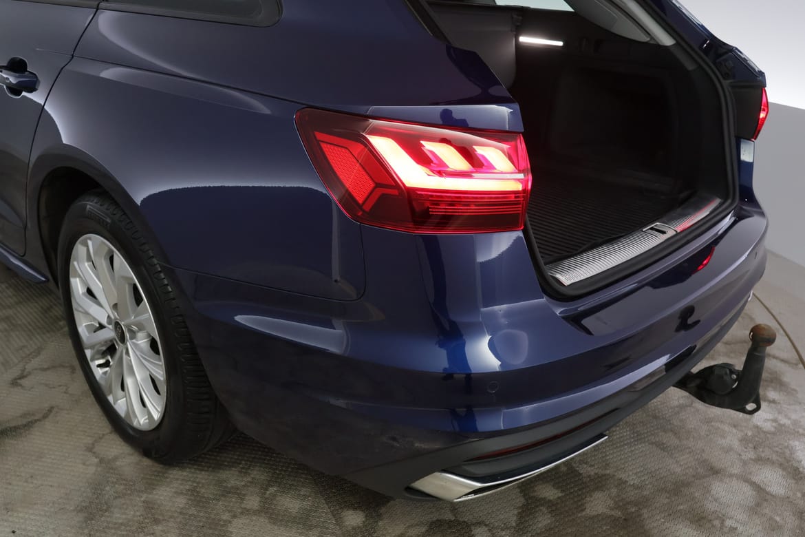 Audi A4 2023 - miniatyr 7