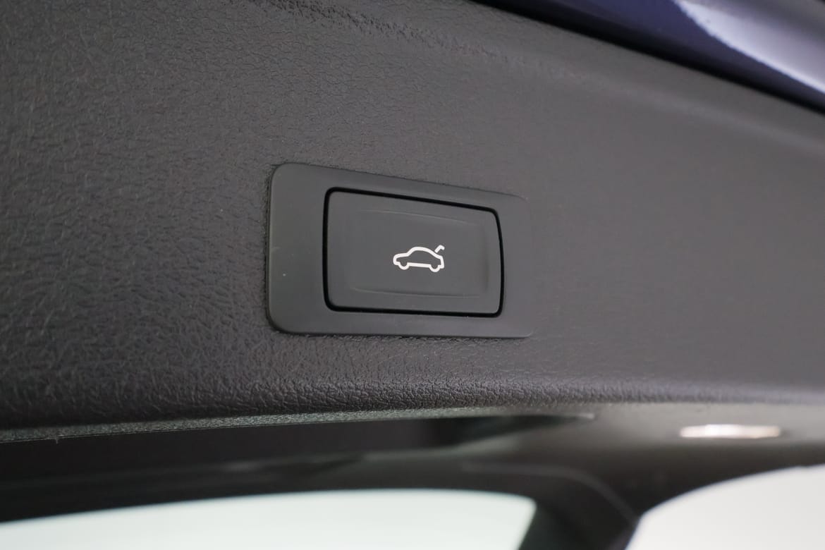 Audi A4 2023 - miniatyr 10