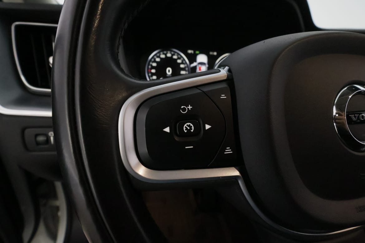 Volvo XC60 2021 - miniatyr 18