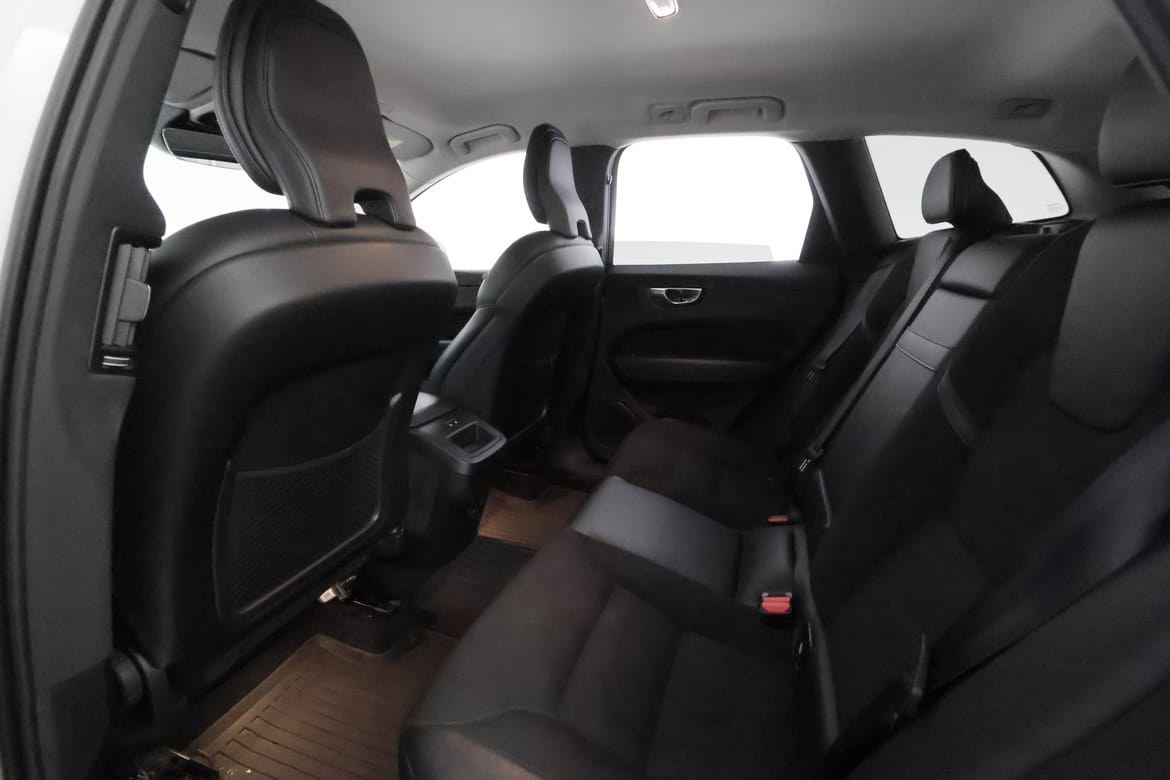 Volvo XC60 2021 - miniatyr 21