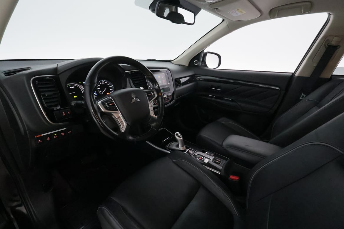 Mitsubishi Outlander 2018 - miniatyr 12