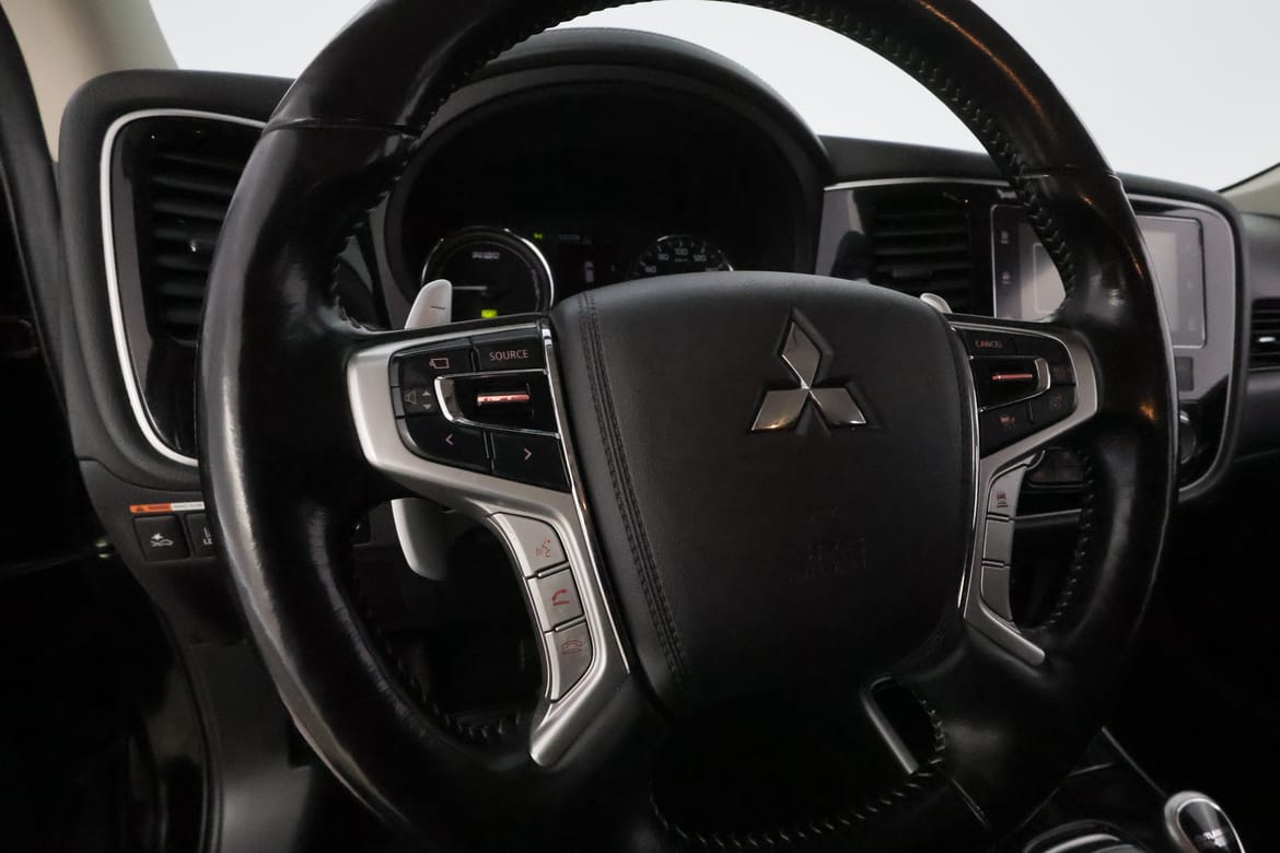 Mitsubishi Outlander 2018 - miniatyr 16