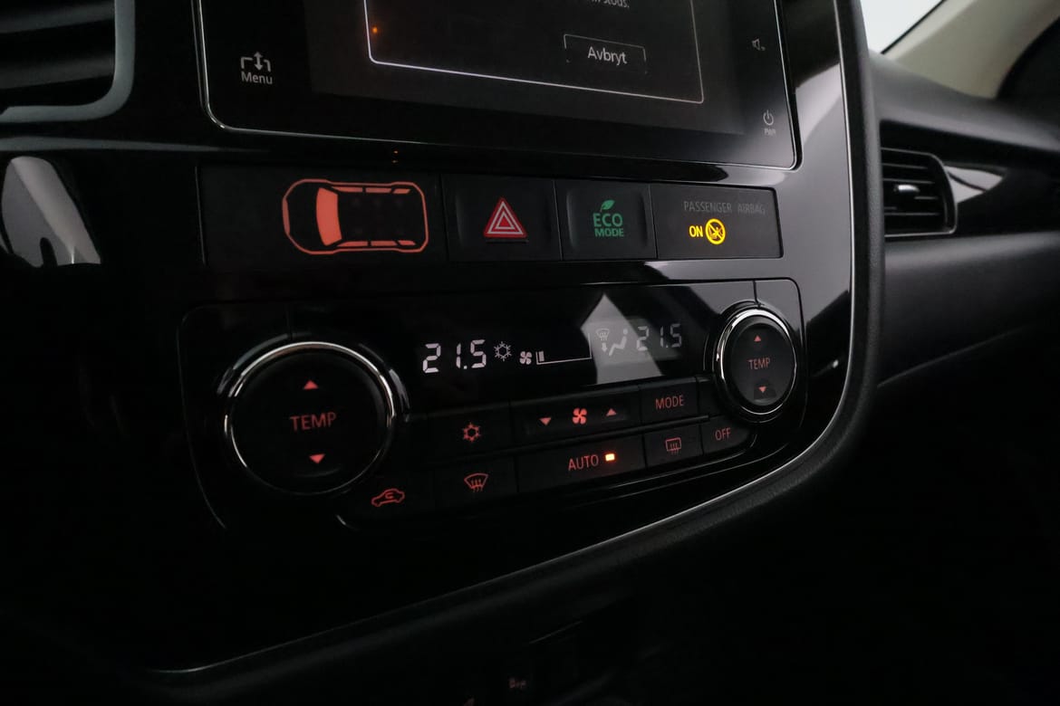Mitsubishi Outlander 2018 - miniatyr 21