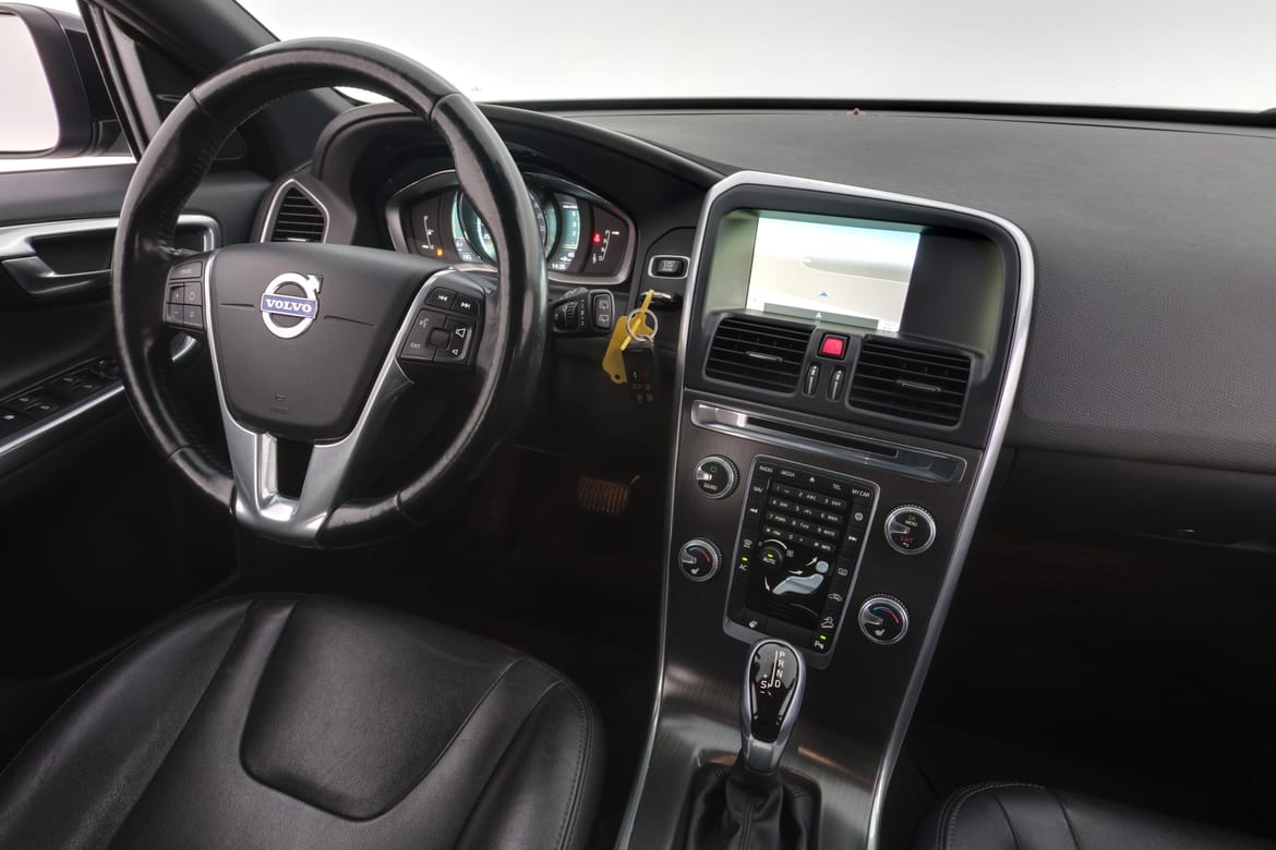 Volvo XC60 2015 - miniatyr 13