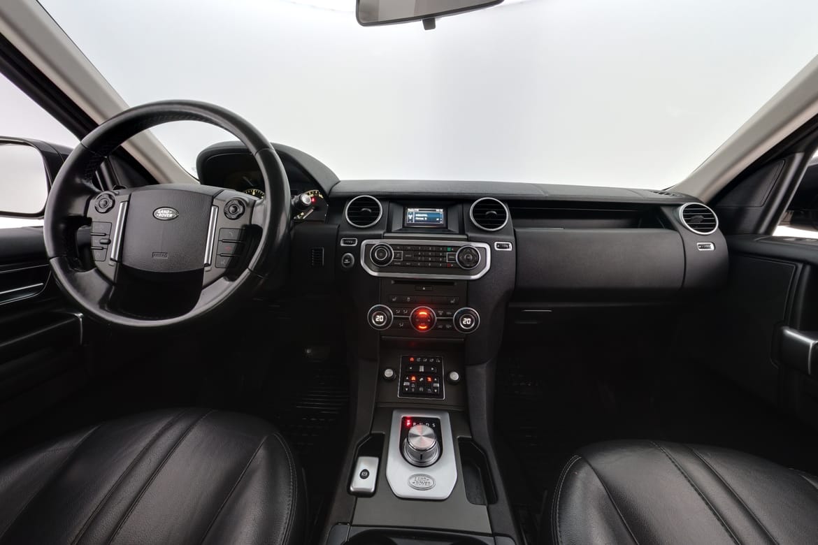 Land Rover Discovery 2016 - miniatyr 12