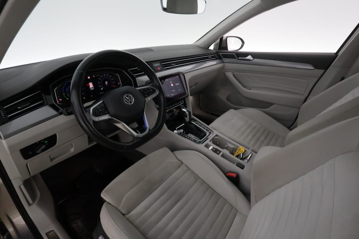 Volkswagen Passat 2020 - miniatyr 13