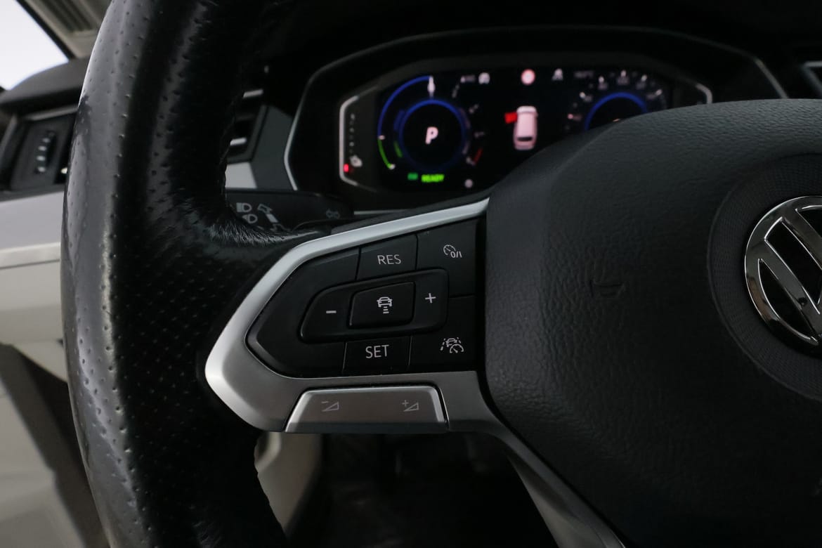 Volkswagen Passat 2020 - miniatyr 18