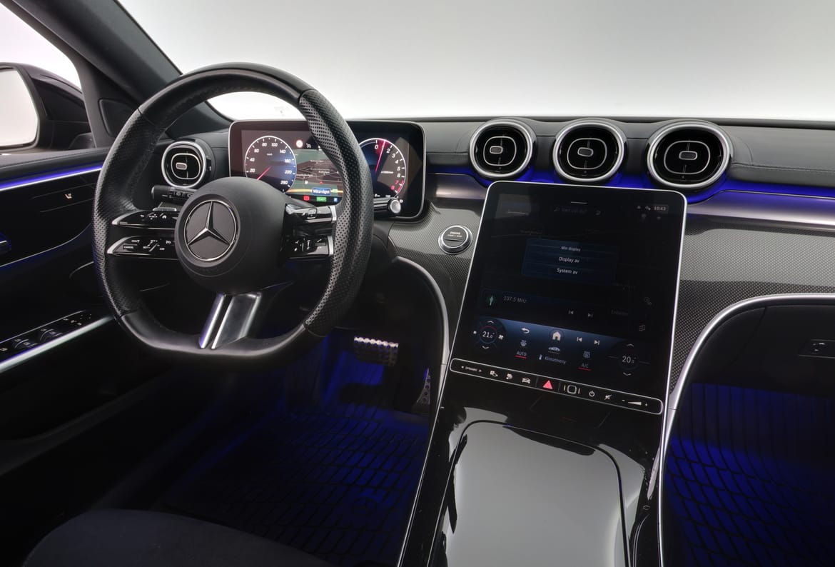 Mercedes-Benz C-Klass 2023 - miniatyr 15