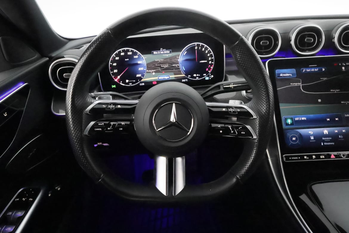 Mercedes-Benz C-Klass 2023 - miniatyr 16