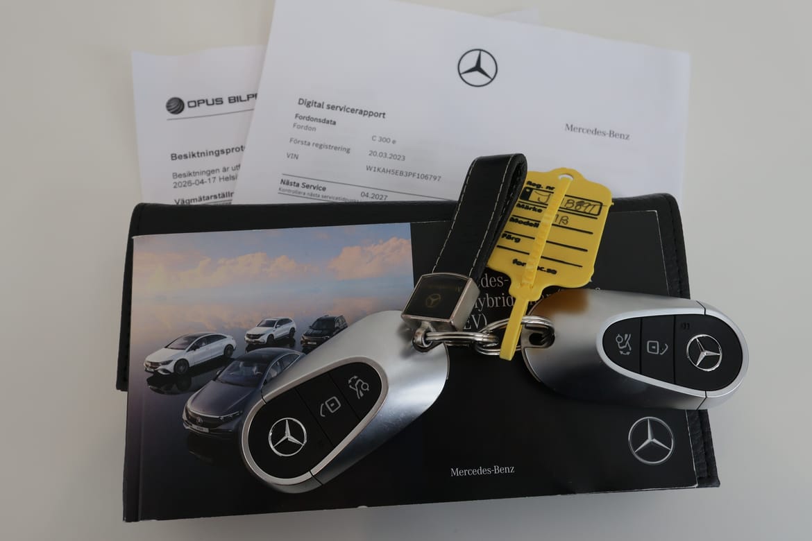 Mercedes-Benz C-Klass 2023 - miniatyr 32