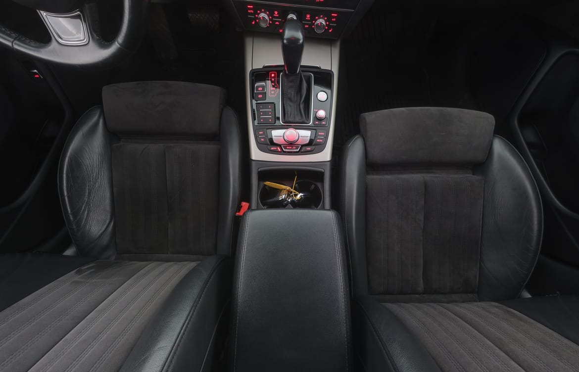 Audi A6 2018 - miniatyr 17