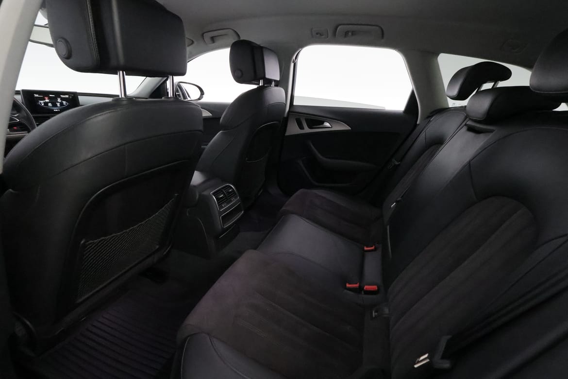 Audi A6 2018 - miniatyr 18