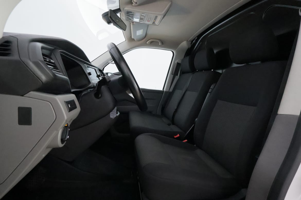 Volkswagen Transporter 2023 - miniatyr 11
