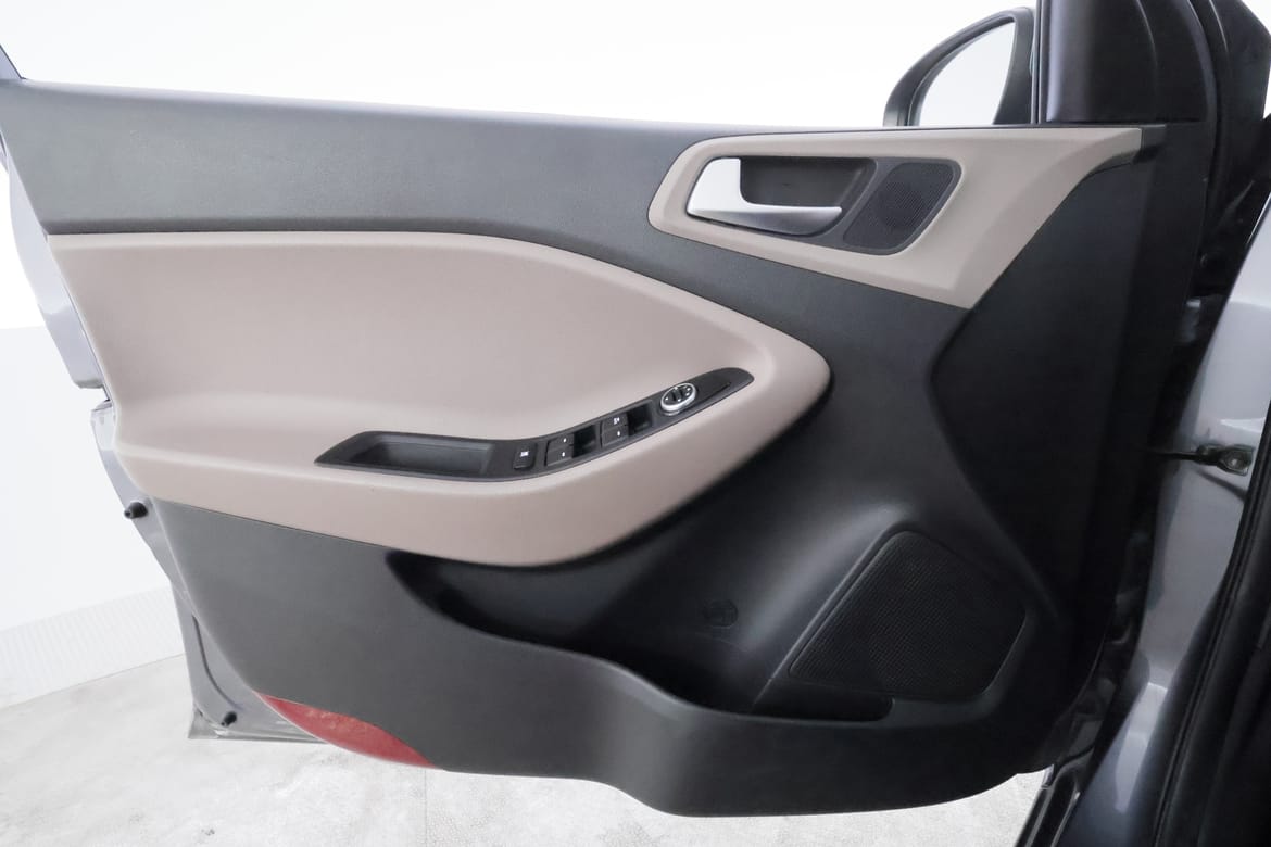 Hyundai i20 2016 - miniatyr 25