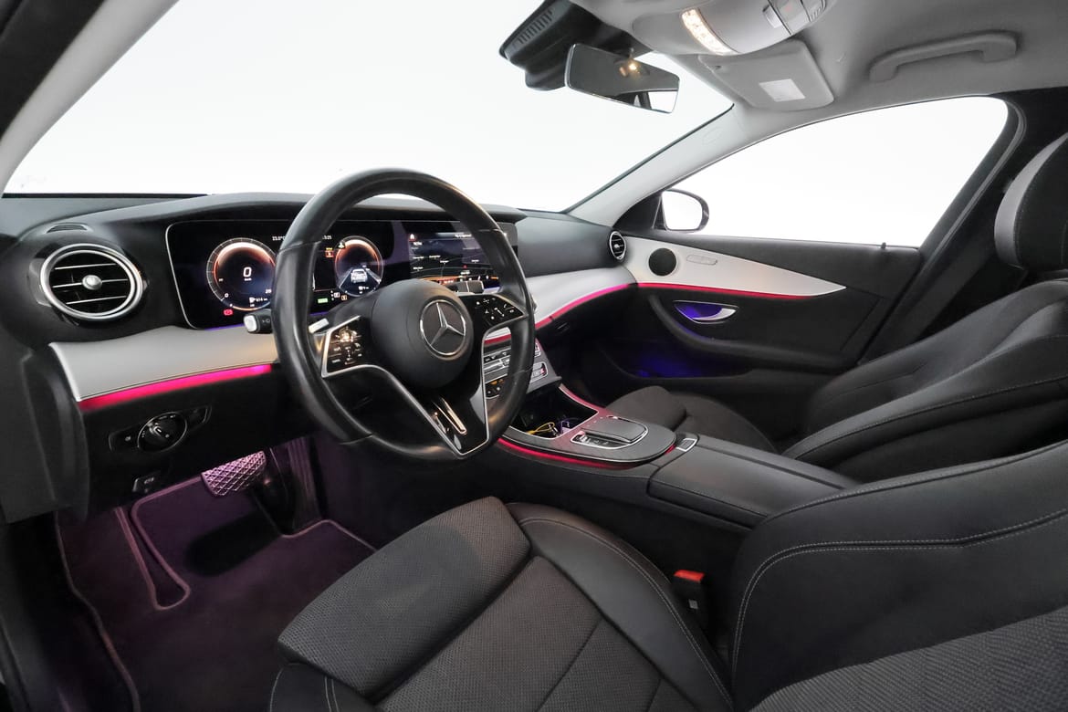 Mercedes-Benz E-Klass 2023 - miniatyr 13