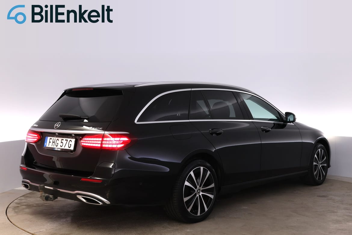Mercedes-Benz E-Klass 2023 - miniatyr 3