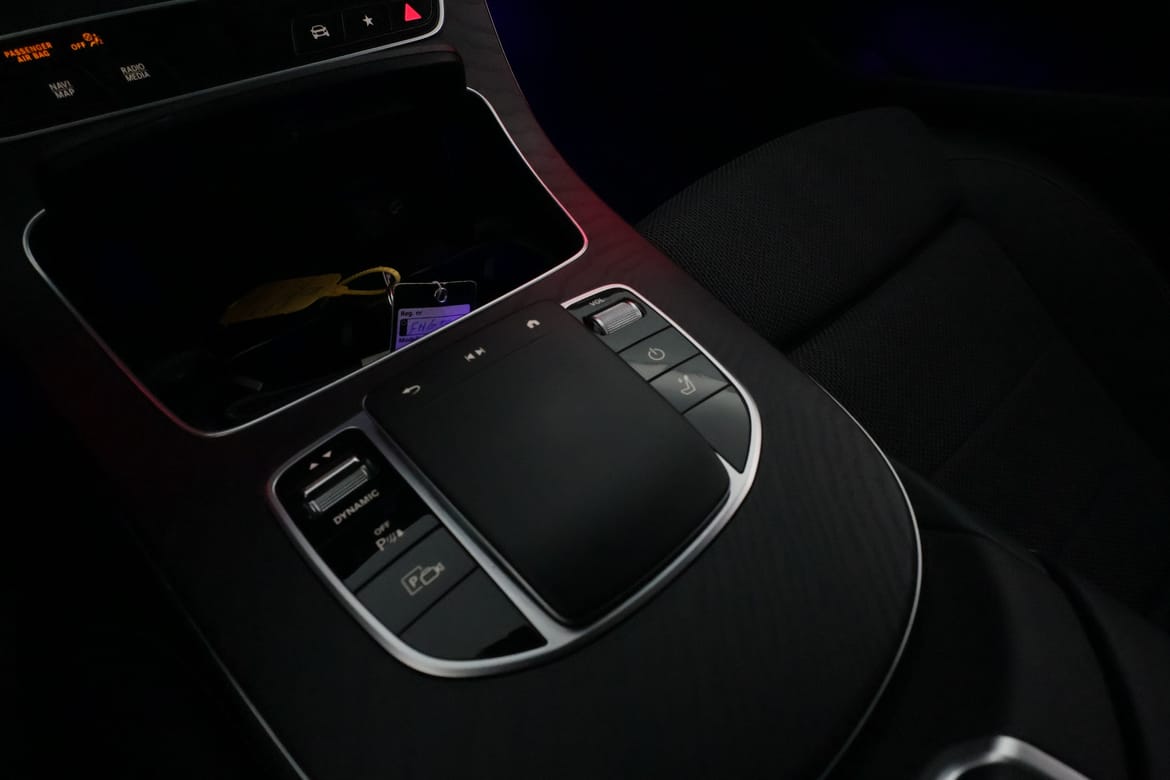 Mercedes-Benz E-Klass 2023 - miniatyr 23