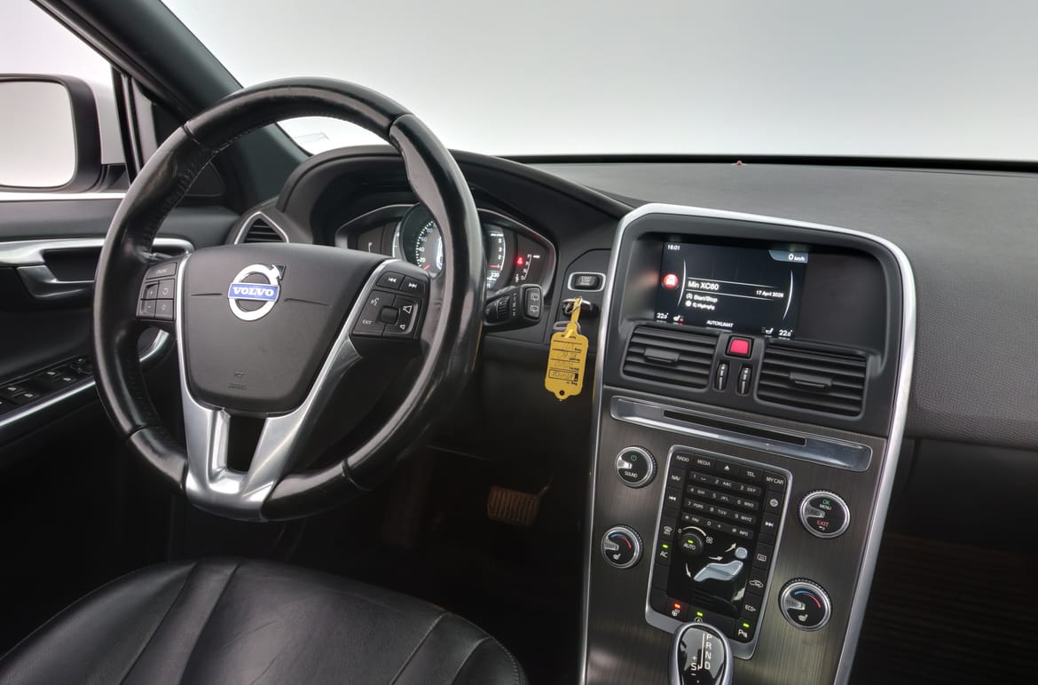 Volvo XC60 2016 - miniatyr 13
