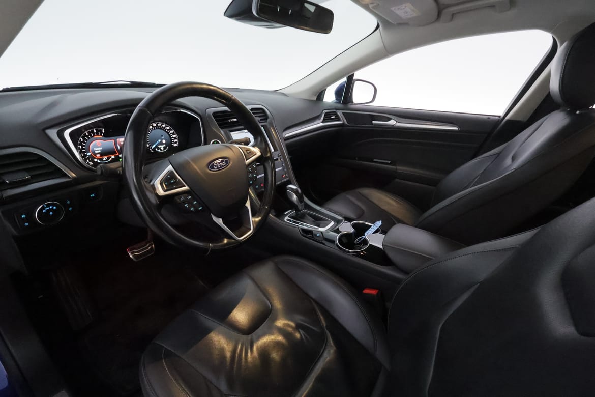 Ford Mondeo 2015 - miniatyr 12