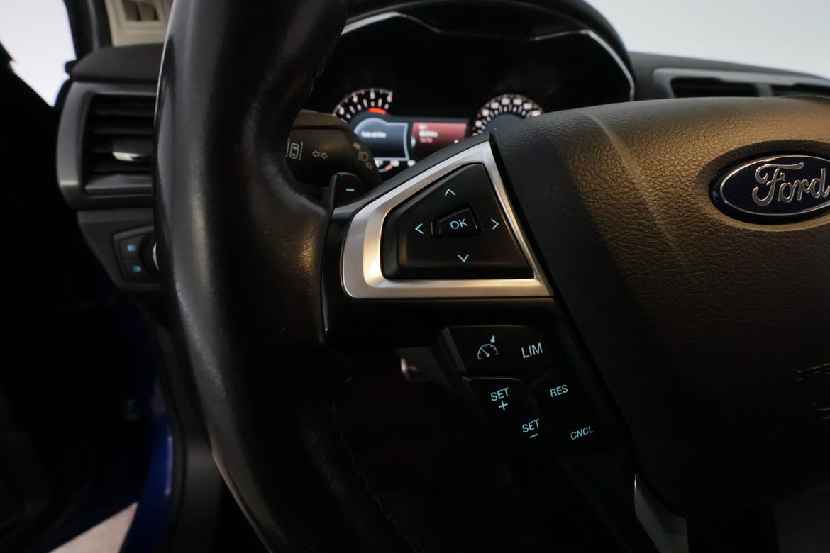 Ford Mondeo 2015 - miniatyr 17