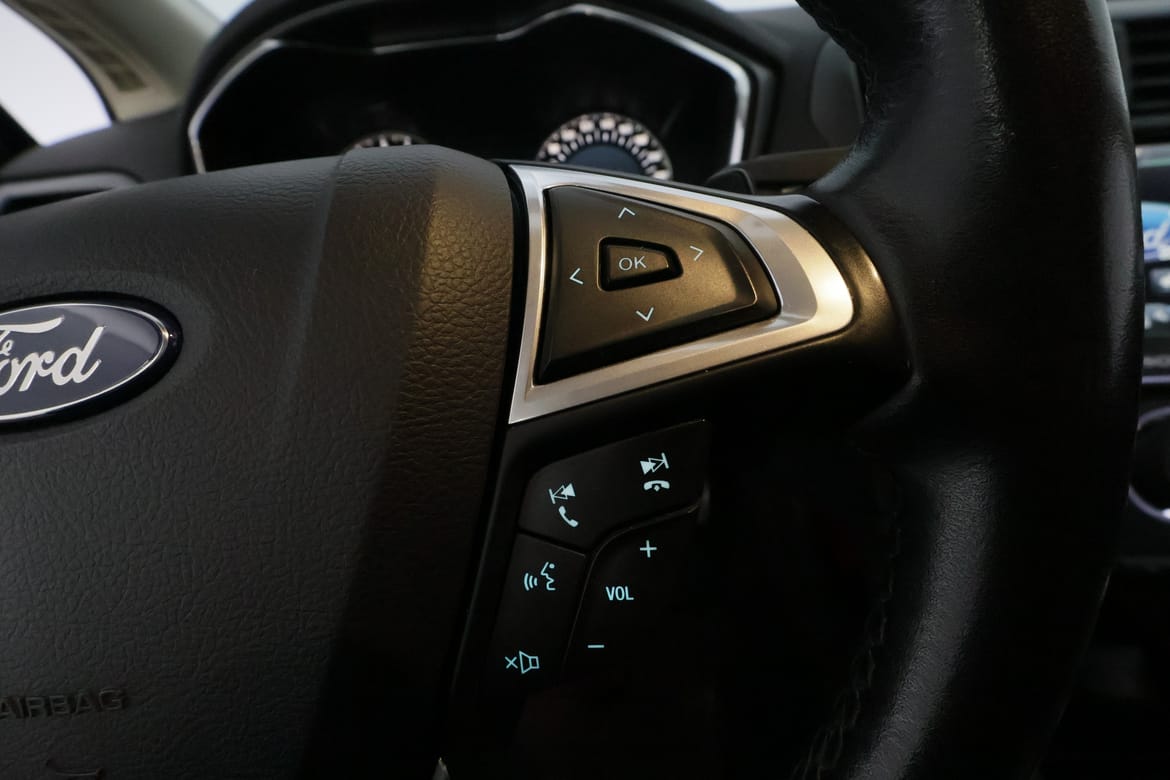 Ford Mondeo 2015 - miniatyr 18